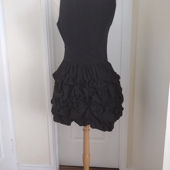 Dress - Picture 2 of 5